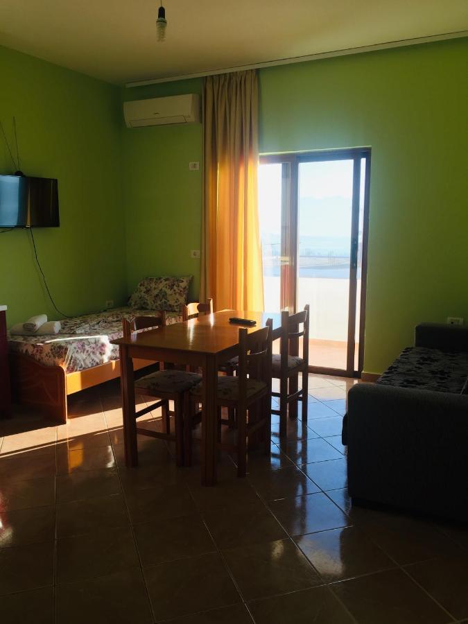 Mana Apartments Ксамил Екстериор снимка