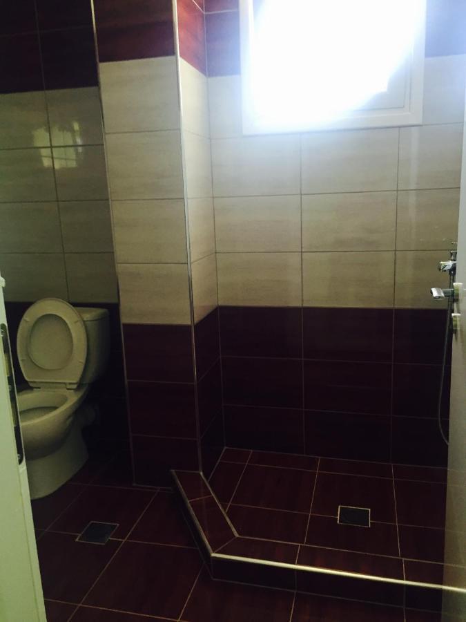 Mana Apartments Ксамил Екстериор снимка