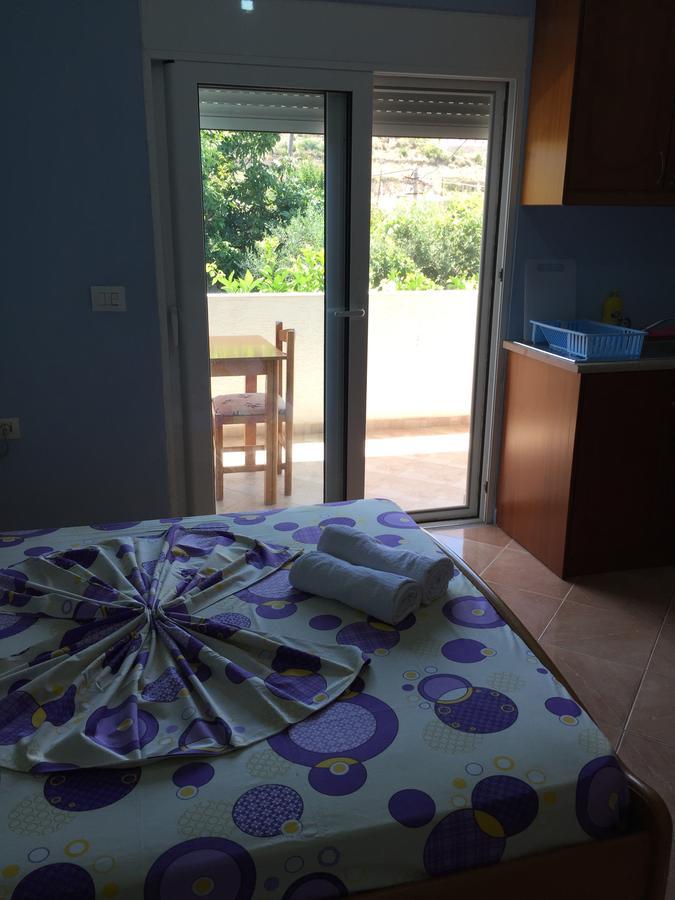 Mana Apartments Ксамил Екстериор снимка