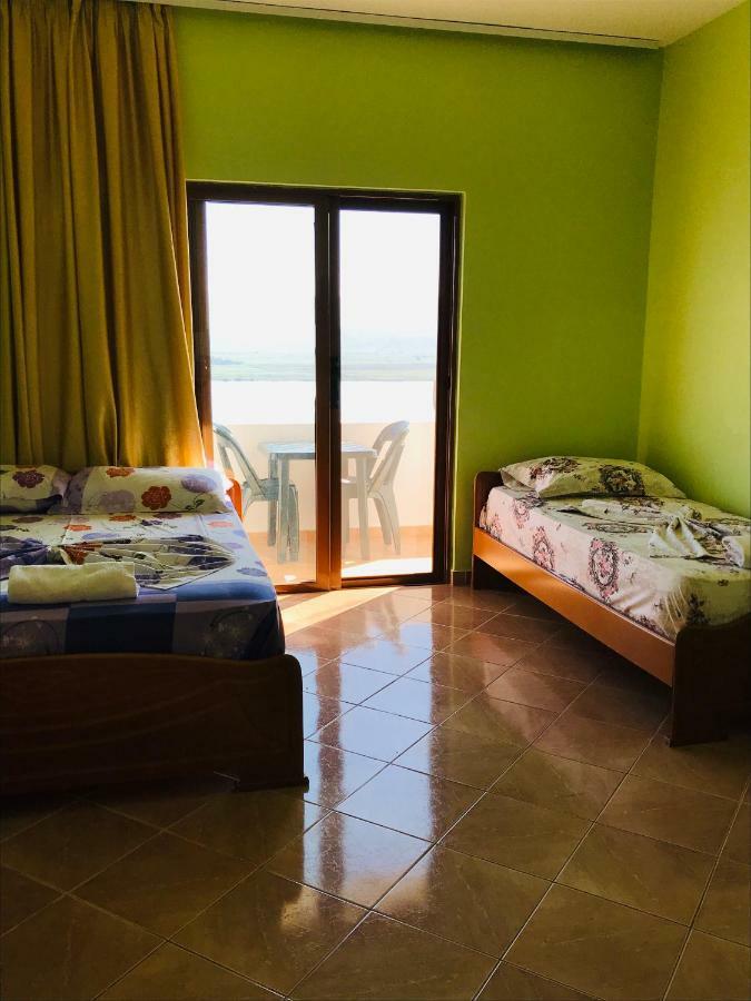 Mana Apartments Ксамил Екстериор снимка