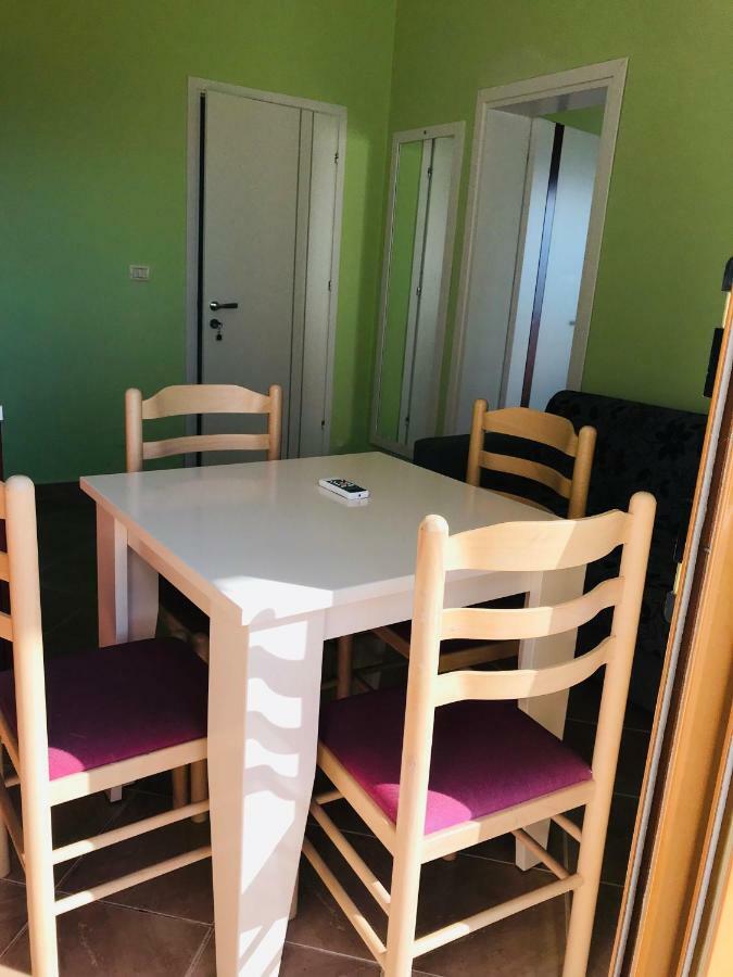 Mana Apartments Ксамил Екстериор снимка